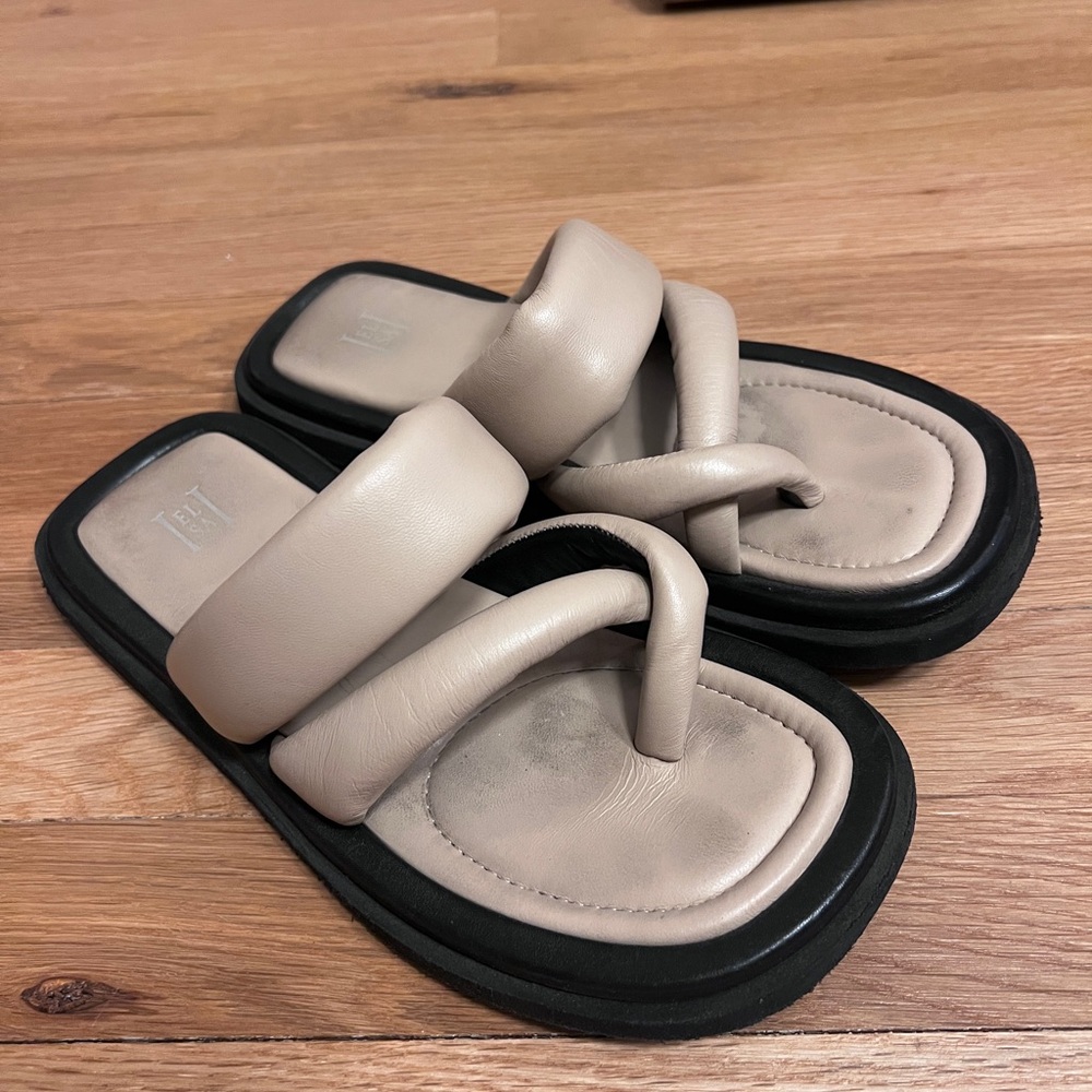 Helsa Tan Puffy Sandals Slides